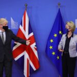 EU và Anh ca ngợi thỏa thuận lịch sử hậu Brexit - 1